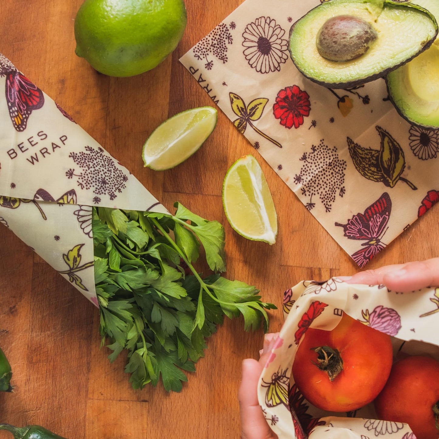 Bee's Wrap Reusable Vegan Alternative to Beeswax Food Wraps, Made in the USA, Eco Friendly Food Wraps, Sustainable Food Storage Containers, Organic Food Wraps, Bread Wrap for Homemade Bread, Vegan